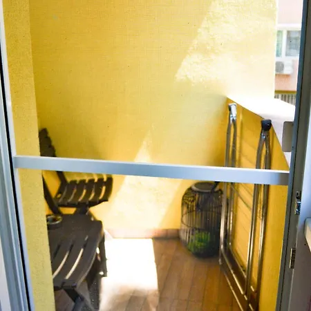 Location !!free Parking!! 