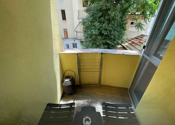 Location !!free Parking!! 